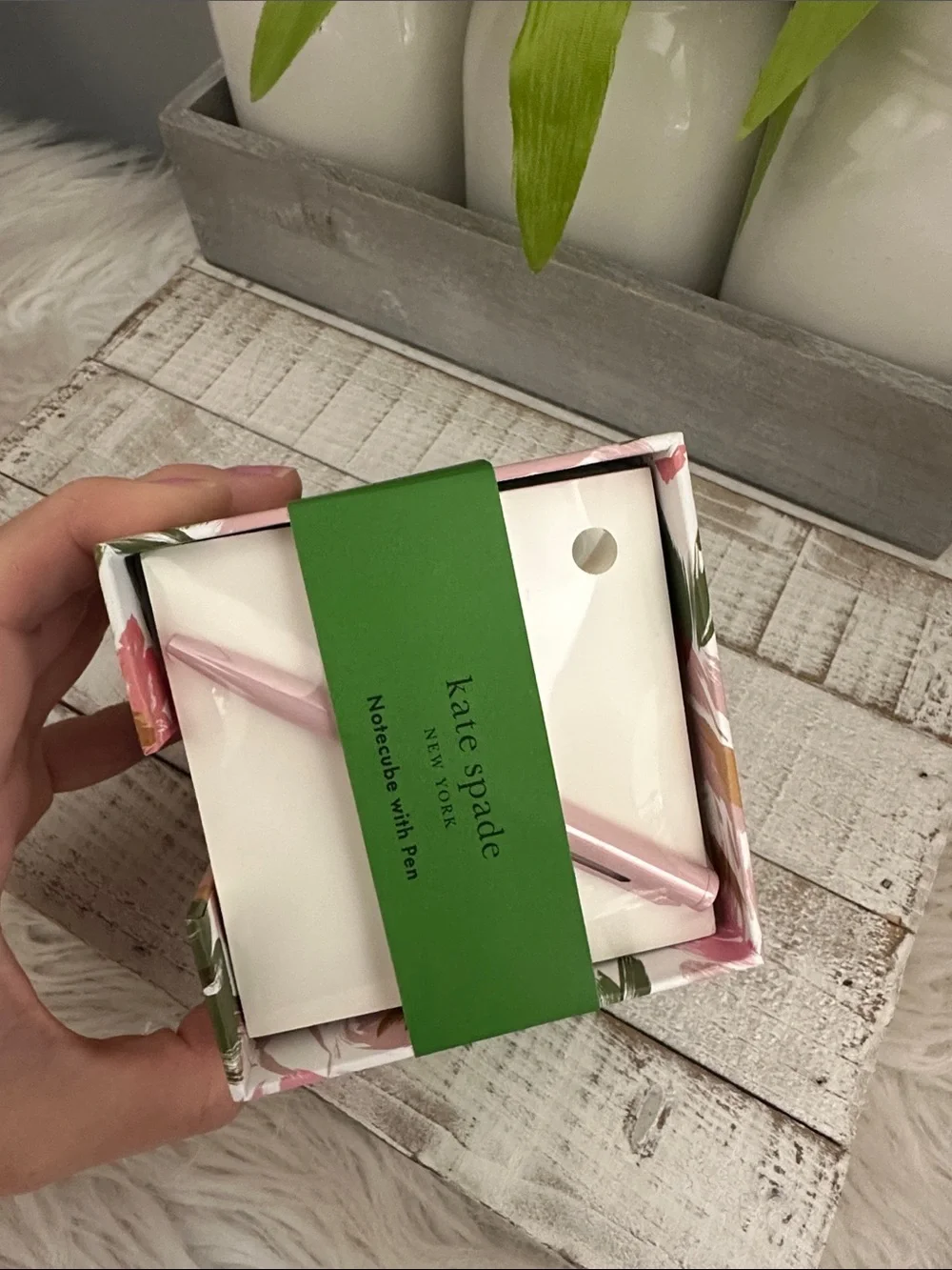 Nwt Kate spade notecube with pen